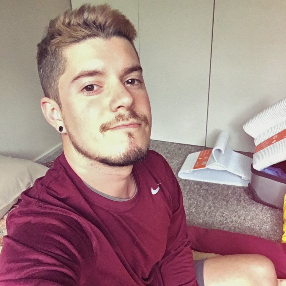 Meet your Posher, Gregory